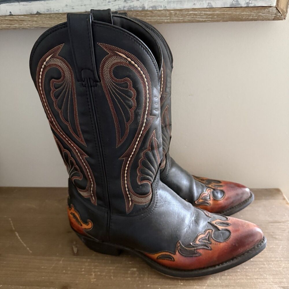 Vintage LAREDO Cowboy Boots Men’s 10.5 EW Black/Brown Leather Western Flames